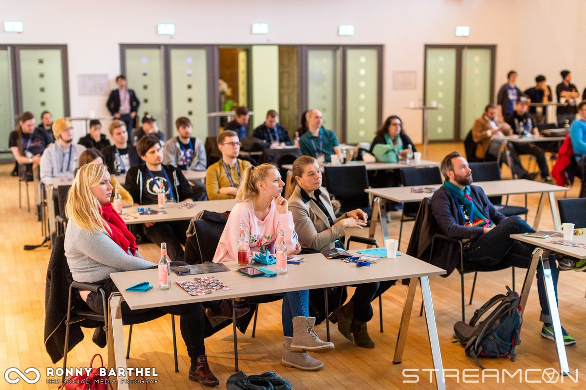 Stream_Con's tweet image. Wir haben die schönsten Momente der #StreamCon für euch in einem kleinen Best Of zusammengetragen 😁