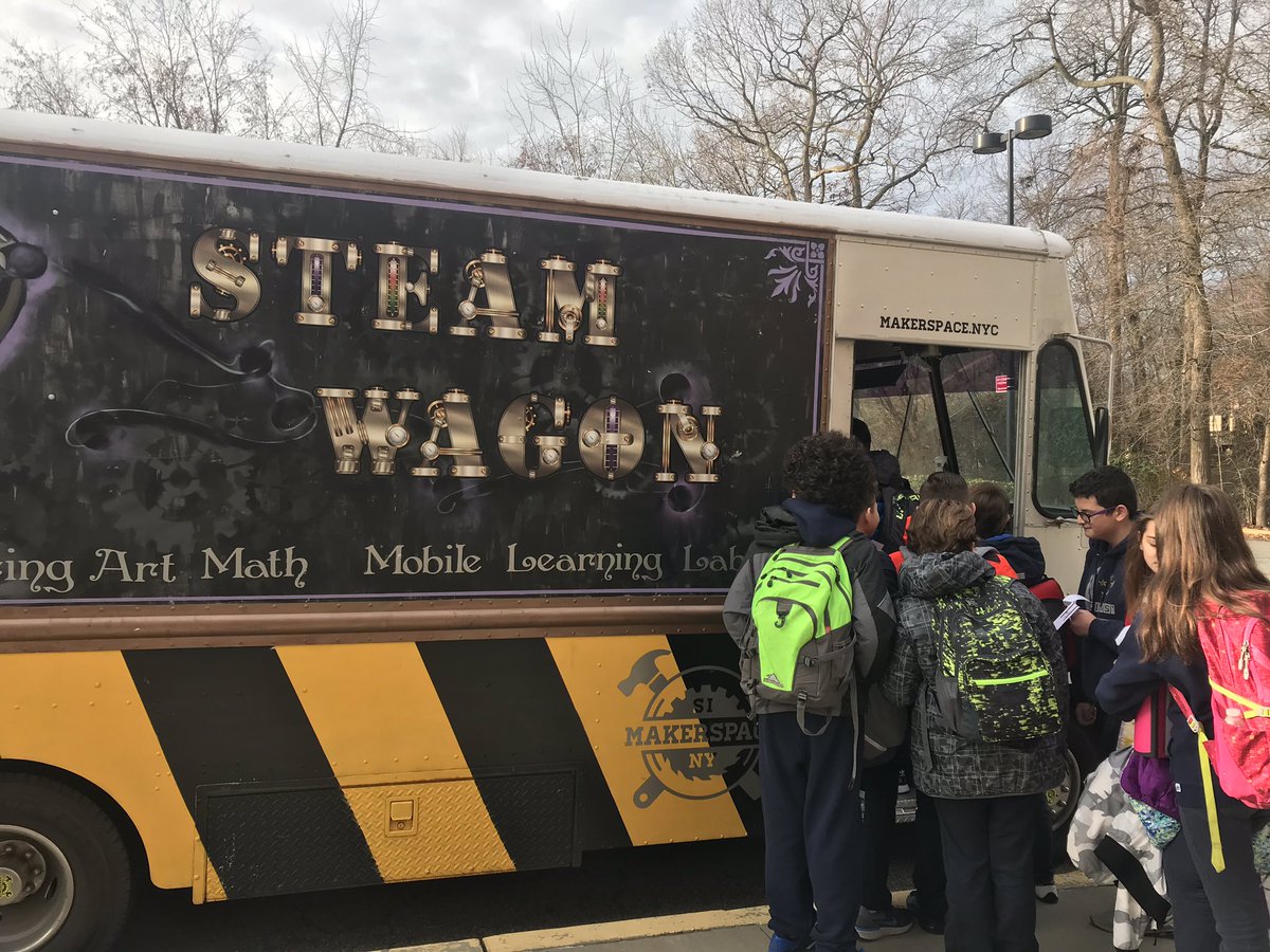 sciencecimini's tweet photo. A huge thank you to the @SIMakerSpace and Maggie and Evan for an awesome workshop on circuits that kicks off our next 7th grade science unit! #maels #STEMeducation https://t.co/dmRWSIjcZV