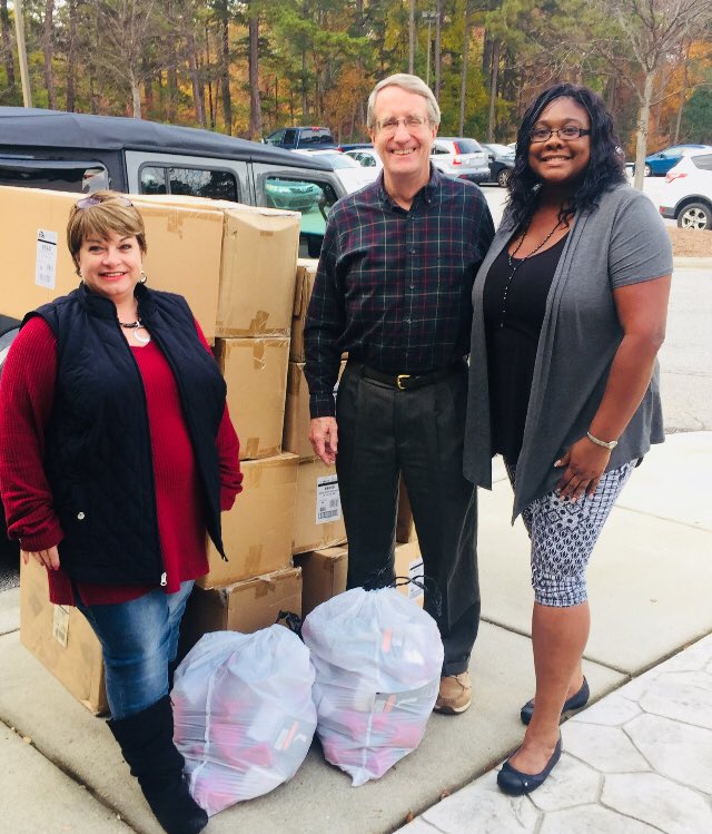 donatesport's tweet photo. Another donation, another opportunity to help. Thank you Tosheria, Kathy and Rick for your work, together we can make a difference. #OakCityOutreachCenter #teamwork #implus https://t.co/uLjkdZedMI