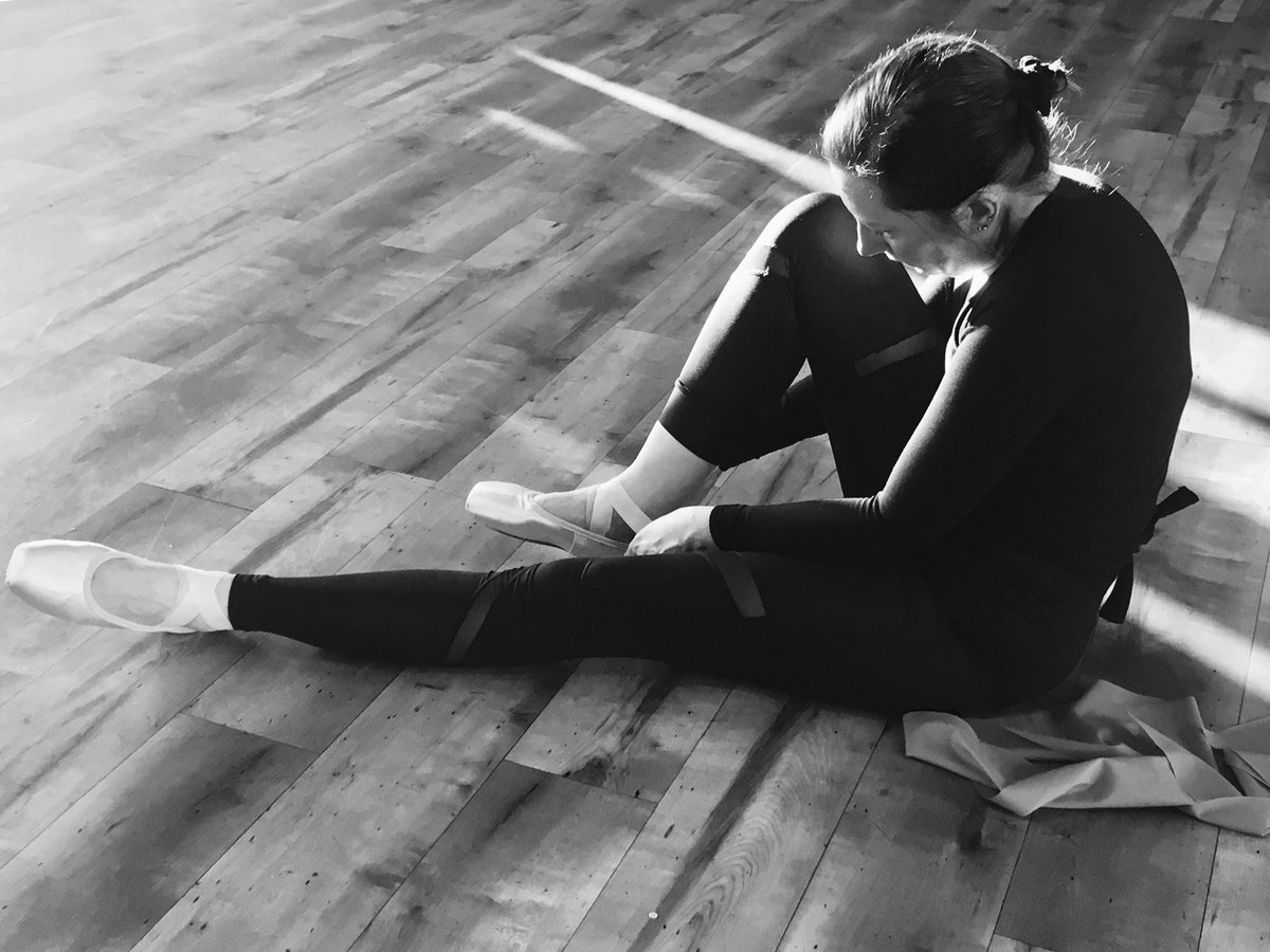 LadyBayBallet's tweet photo. Beginner Adult Pointe Classes
Wednesdays 6.30-7.15pm
Fridays 2.14-3.00pm
@PoppyandPint #payasyougo
#adultballet #adultpointe #weeklyclass #westbridgford #nottingham @nottslive @whatsonnotts @TrentEvents @HeyWhatsOnNotts @things_to_do @westbridgfdwire https://t.co/gltConOD5Y