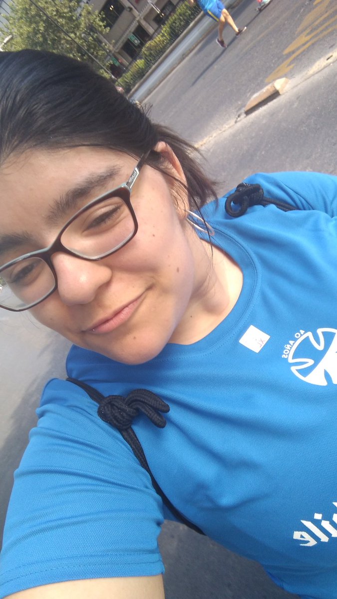 princessxvall's tweet photo. Vamos chilenos que se puede desde aquí apoyando en la corrida del @bancodechile y @Teleton #TELETON2018 #corridateleton https://t.co/zkInlZKe7q