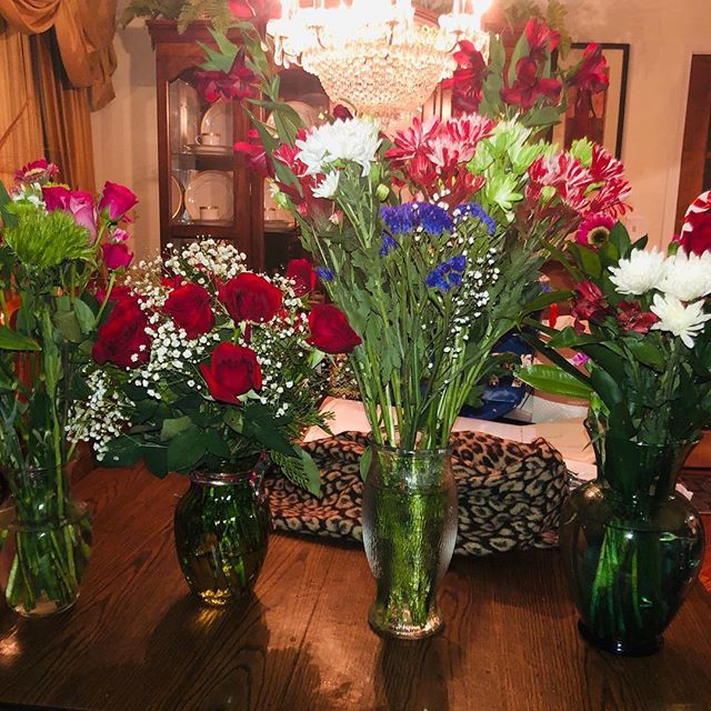 Senator Barbara Robinson got a chance to smell her flowers.  Last night at Martin’s West, Senator Robinson was celebrated by over 200 guests for her many accomplishments in  her public service.  She served with dignity, and pride for her love for the sta… ift.tt/2RqPBwU