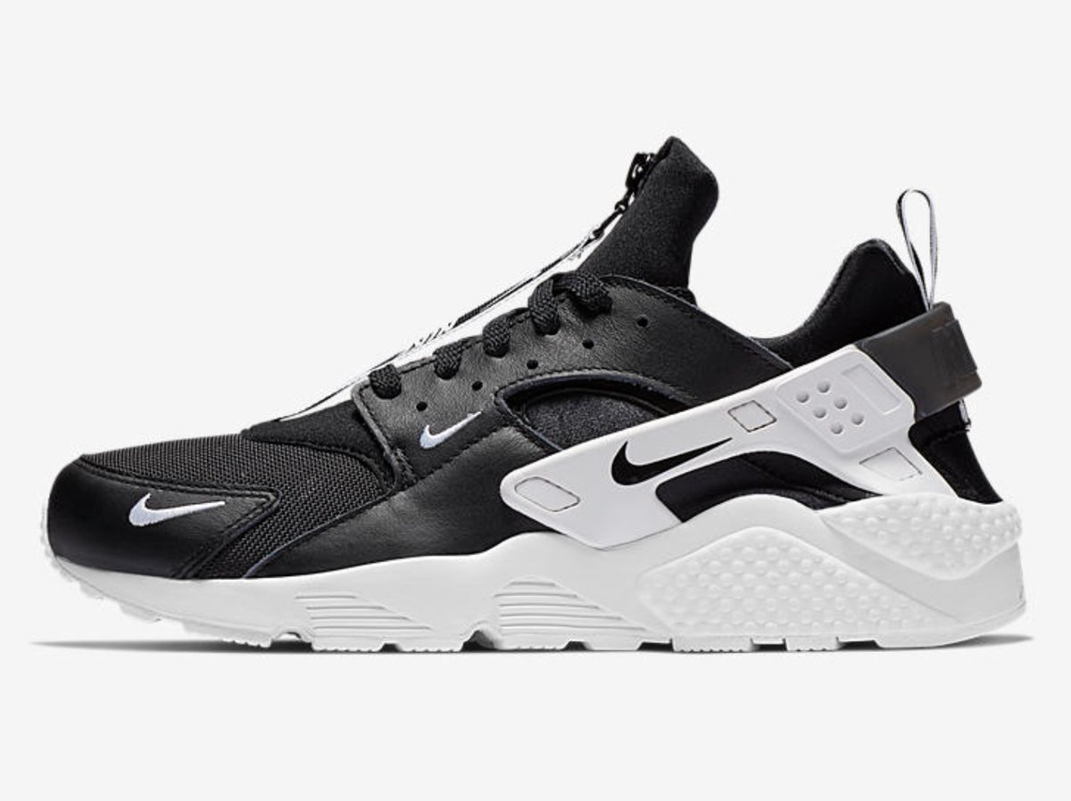 black huaraches white sole