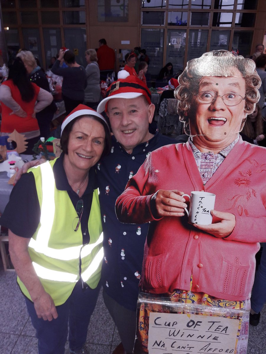 dccscarea's tweet photo. #ChristmasFair #Ballyfermot70yrs #superatmosphere https://t.co/Sp7wrDXIgh