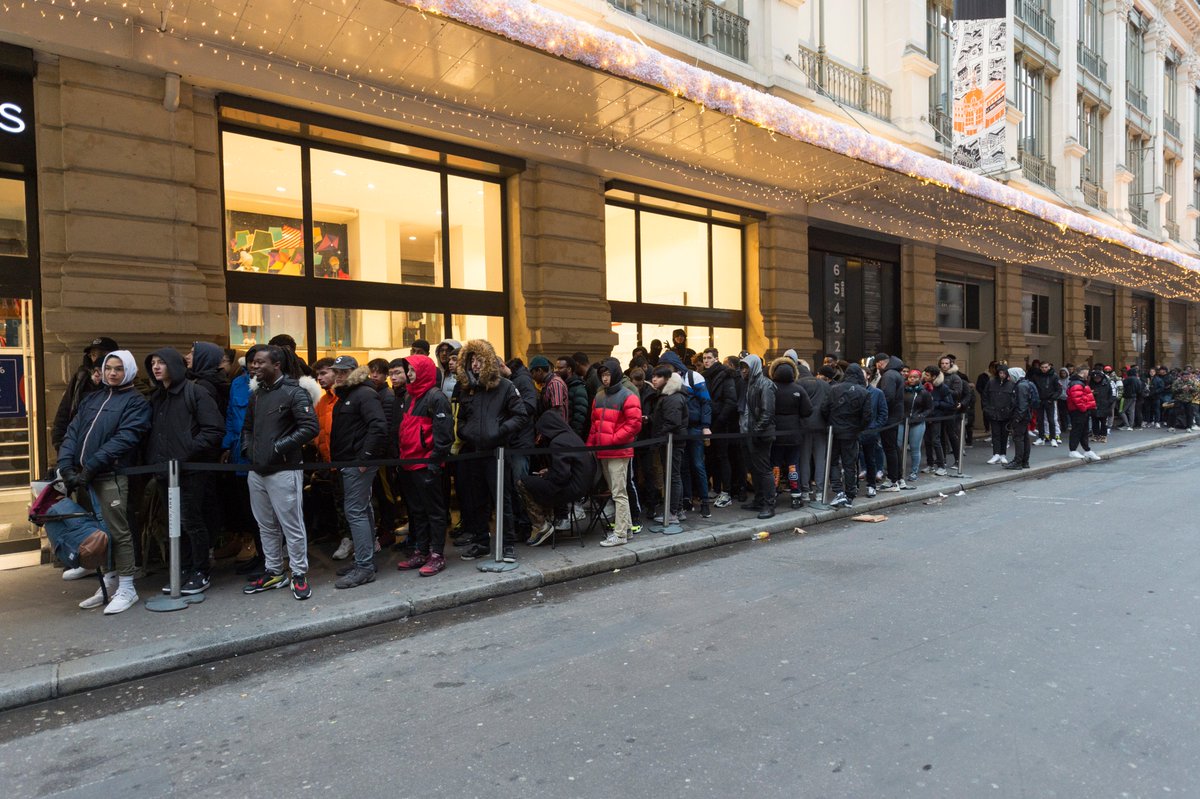 nike team winter bench jacket