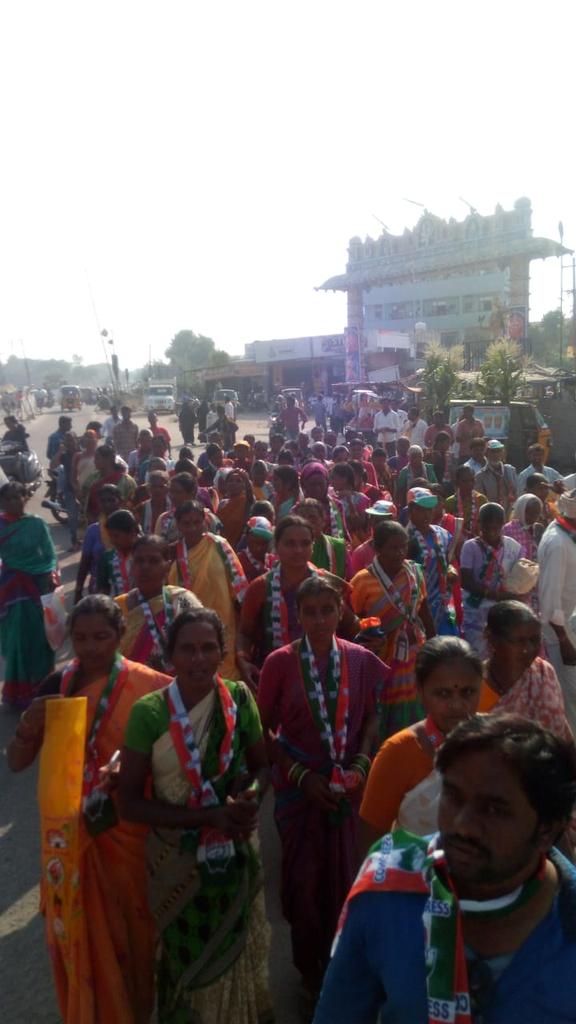 mlabodhan's tweet photo. బోధన్ నియోజకవర్గము లో TRS పార్టీ ప్రచారం జోరుగా సాగుతుంది https://t.co/uAzx4OzxcZ
