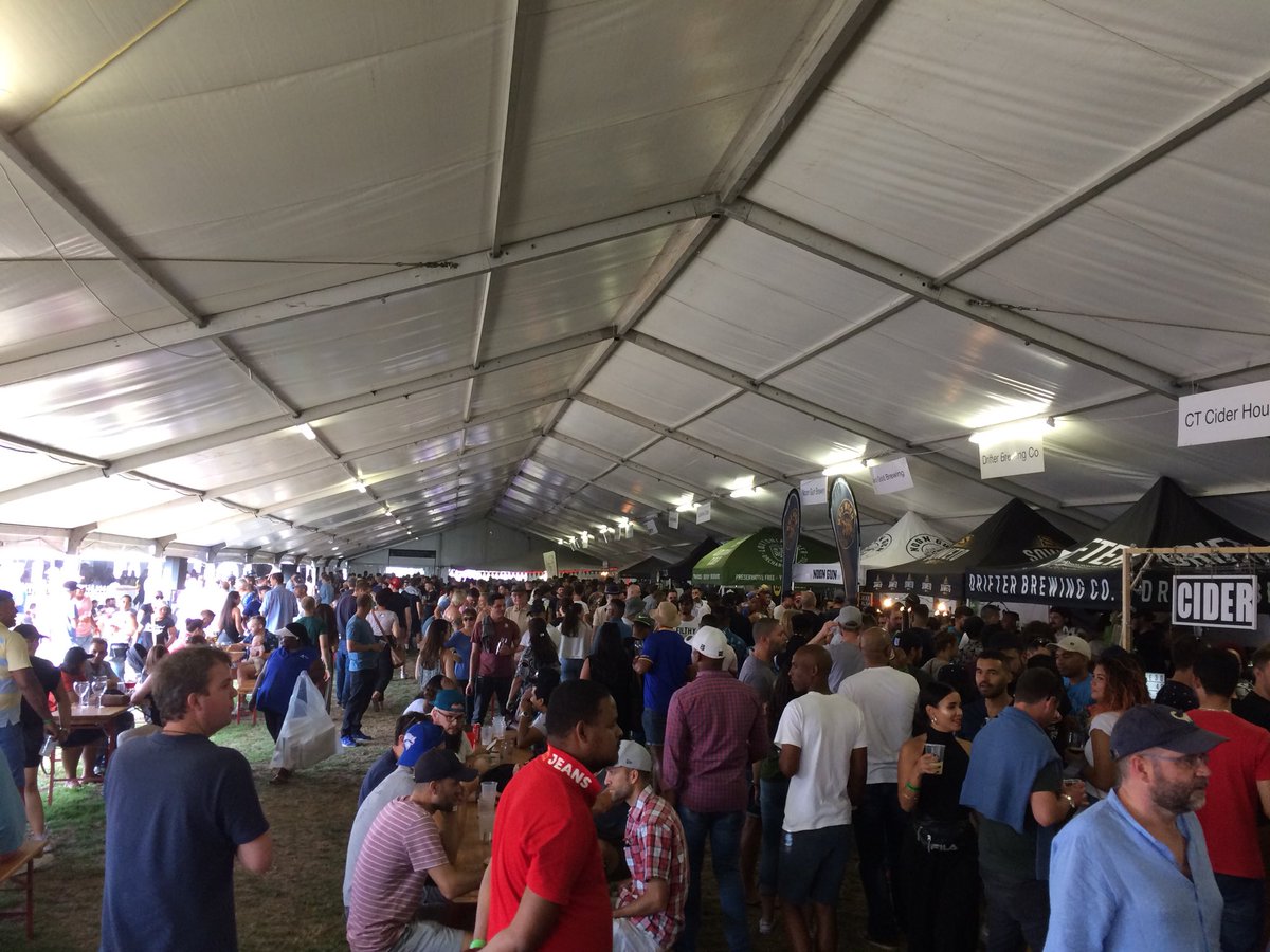 Bargainstein's tweet photo. Is there a better #BeerFestival in SA? Simply no...vibe, variety, brewers commitment, classy food...& latest beer offerings! #TopClass #CTFOB Drowning in the spirit of @FestOfBeer Fun,fun,fun.. https://t.co/lfPwwWTNAO