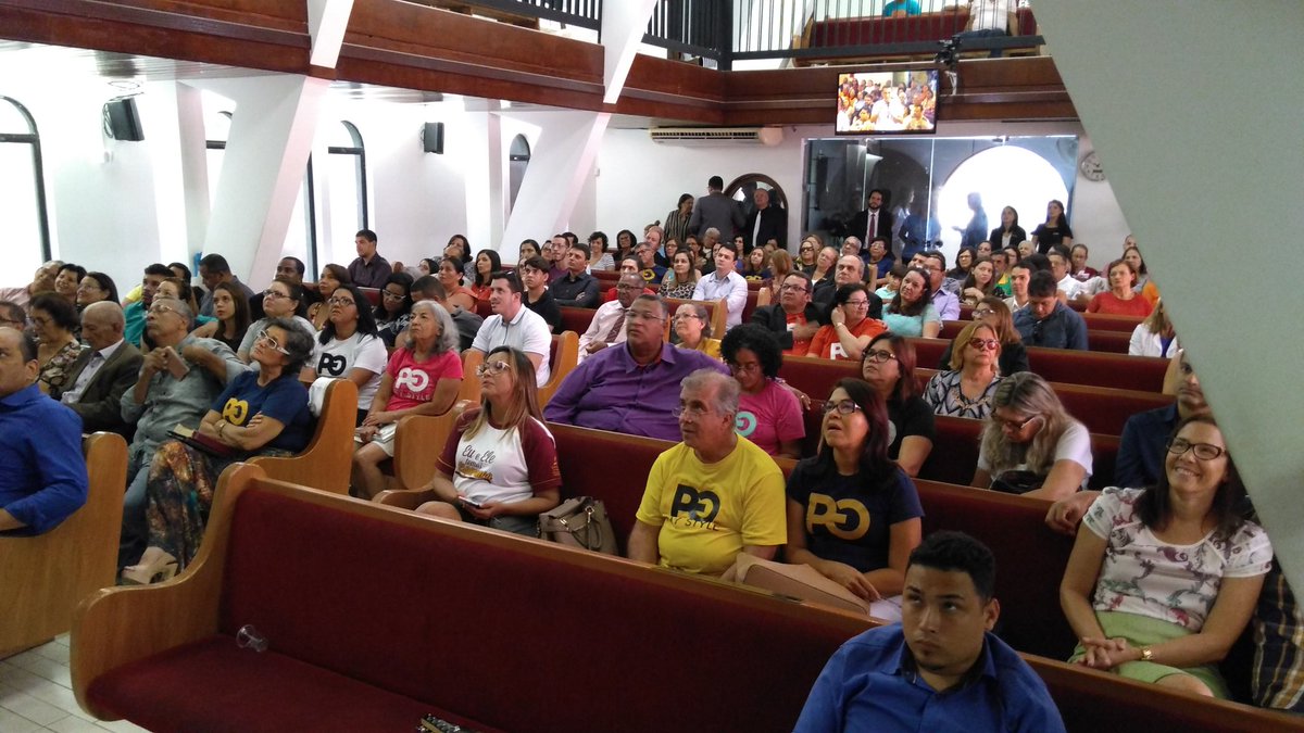 NaldimarOliver's tweet photo. Igreja de Boa Viagem; celebra no templo, se edifica nas casas e serve nas ruas...🙏🙏🙏
APe https://t.co/rPN8cjfnIa