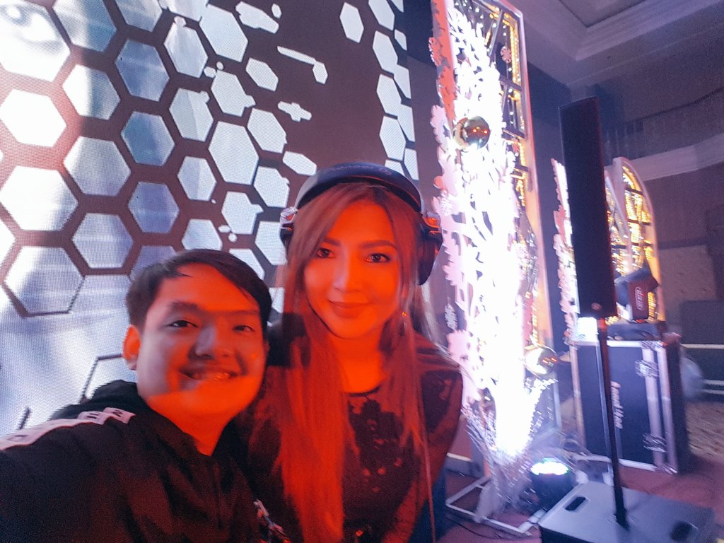 Djtwiq19's tweet image. Saya at sarap maging opening dj kapag after mo eh si Jennifer Lee pala!!
😊 ❤️😍👌
#djtwiq #djlife #RotaryEvent #KICC