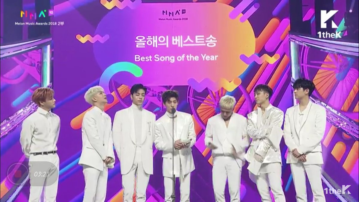 ikonicofc's tweet photo. From all the hardship that we fight together, i'm so happy and proud of you boys! 우리 천천히 오래 가자💛 #iKON #iKON1stDAESANG #iKONonMMA2018 @YG_iKONIC https://t.co/tFwdm2SPdp