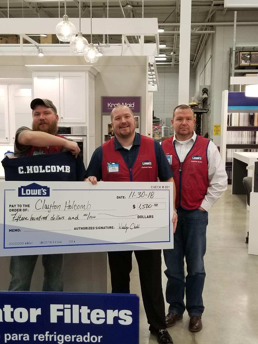w_chubb's tweet photo. So proud of our team!! Exceptional customer service giveaway! 2 Quarters in a row!! And 6 Quarters straight of an SSEI award!! Congrats team 1773!! @HR4Connected https://t.co/VJsj32U9eY