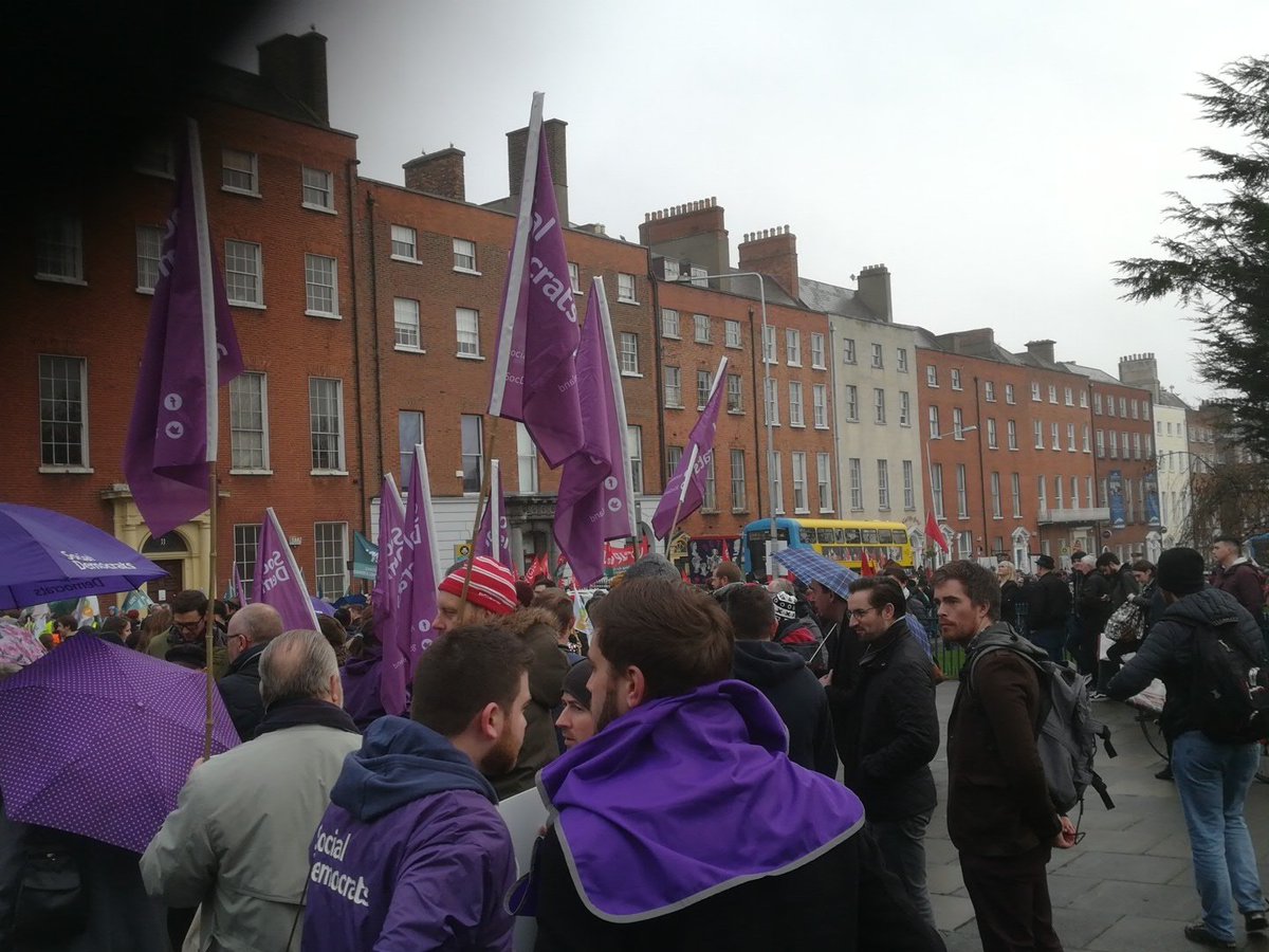 ACDatum's tweet photo. Impressive turn out for #RaiseTheRoof #HousingCrisis #Protest march https://t.co/x3EaKz1Ttf