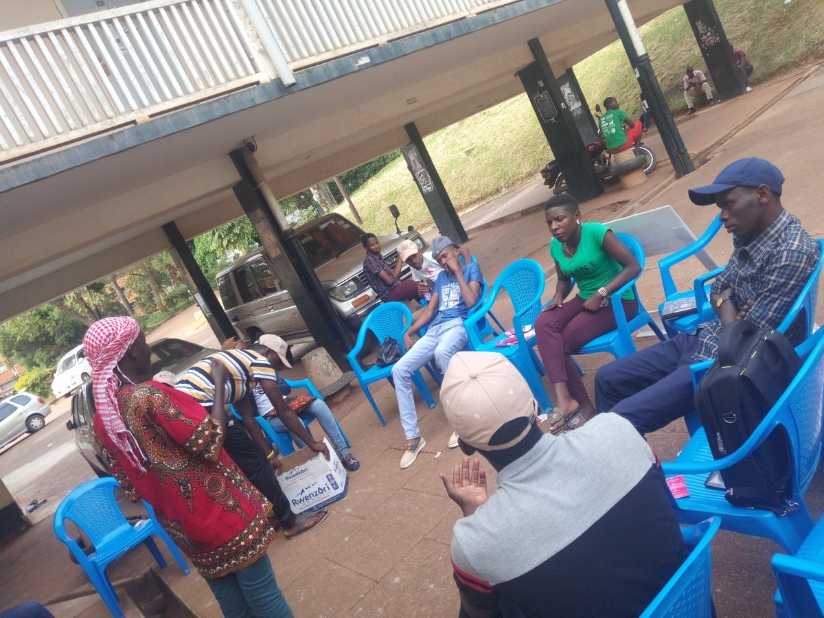 shiva_campaign's tweet photo. @OrrickSharon1 a #young_positive talking about discrimination and stigma at #MaryStuarthall in @MakerereU #WorldAIDSDay #KnowYourStatus https://t.co/NmgH9edoUY