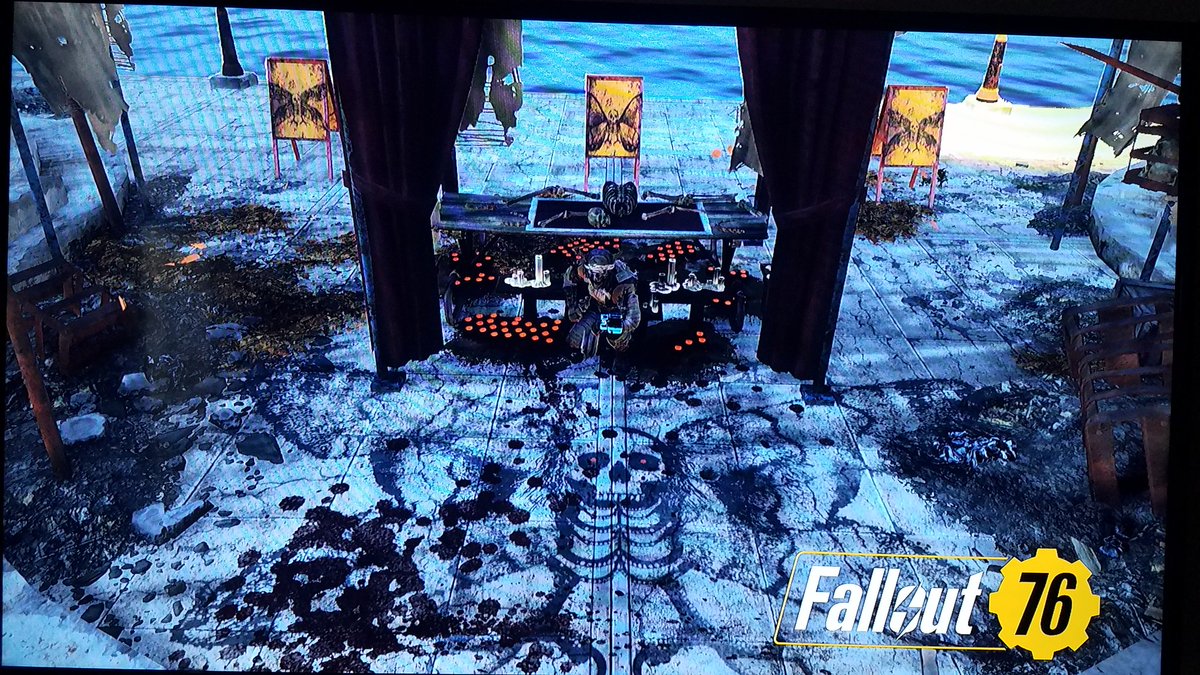 WalkerForgotten's tweet image. Come!! Mothman!