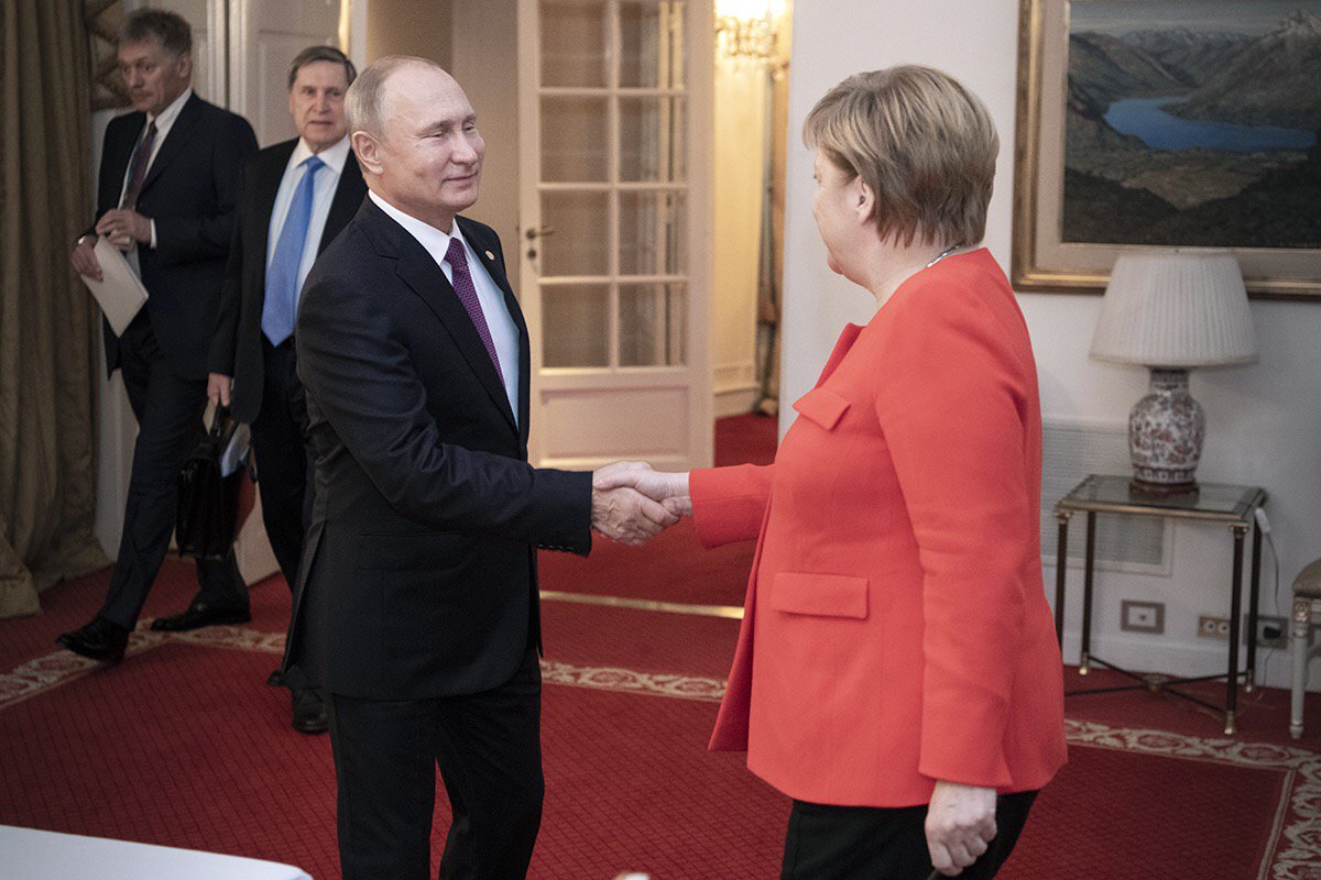 Bundeskanzlerin Merkel und Russlands Präsident Putin bei G20 in Argentinien.