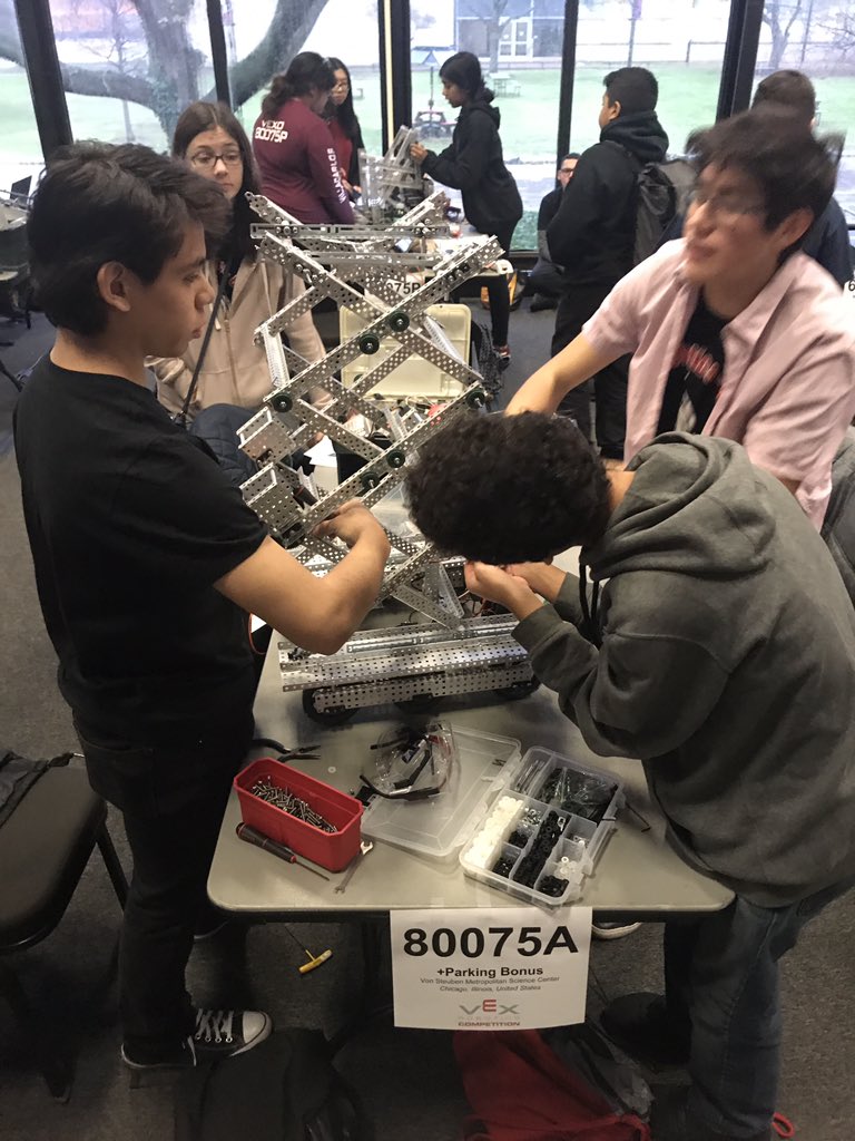 DrPuckett_'s tweet photo. Our @VonSteubenMSC robotics team getting ready @illinoistech! First @VEXRobotics competition in the city! Thank you for the support @Opt4STEM and @Exelon! https://t.co/2HJmKRJ33j