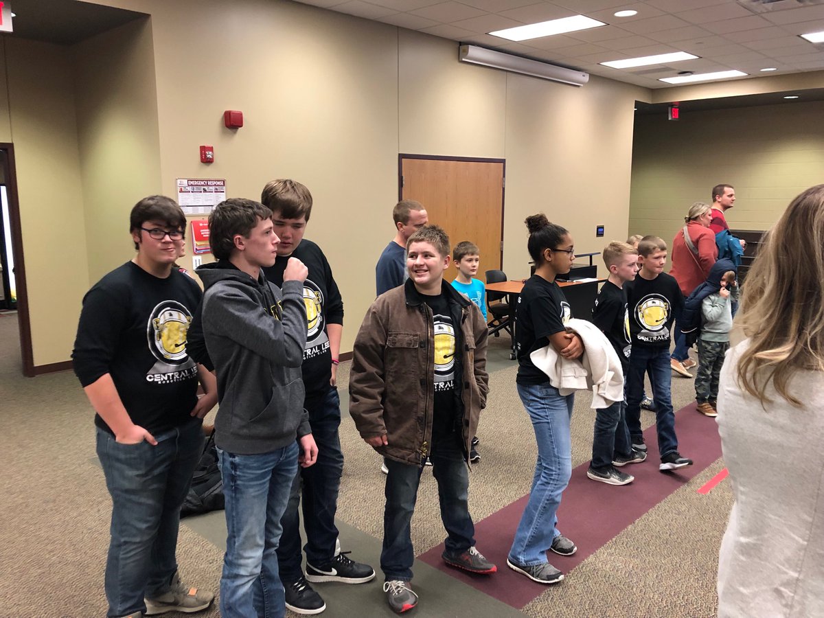 hollieweber's tweet photo. Team 4498 ready to watch a robot game at #Flliowa in Ottumwa! Good luck teams today! 3-2-1 LEGO! https://t.co/wnUey4gL5A