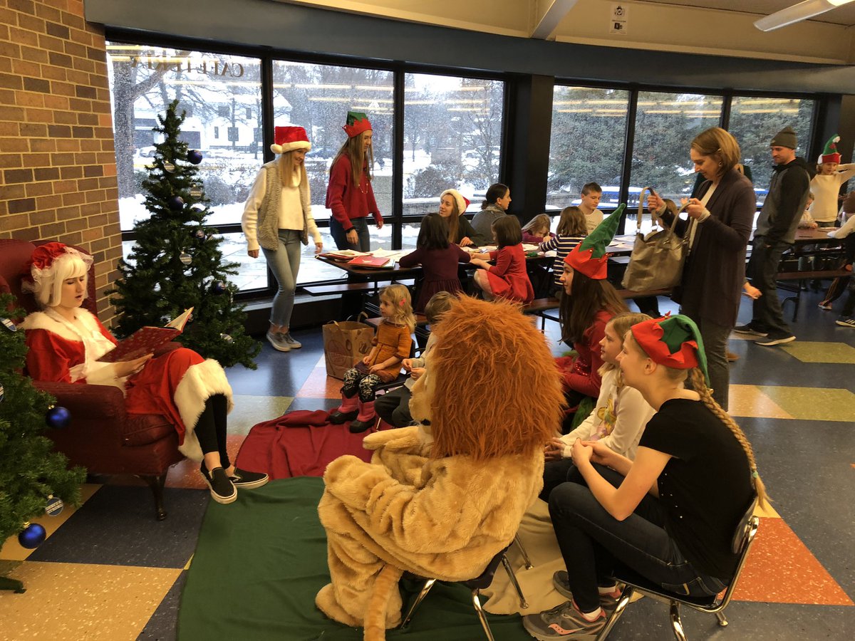 BeyerJuli's tweet photo. Lions of Geneva Breakfast with Santa. Thank you to Leo’s Club members at GHS and GMSS for helping. @Geneva304 https://t.co/aigx2LeuyY
