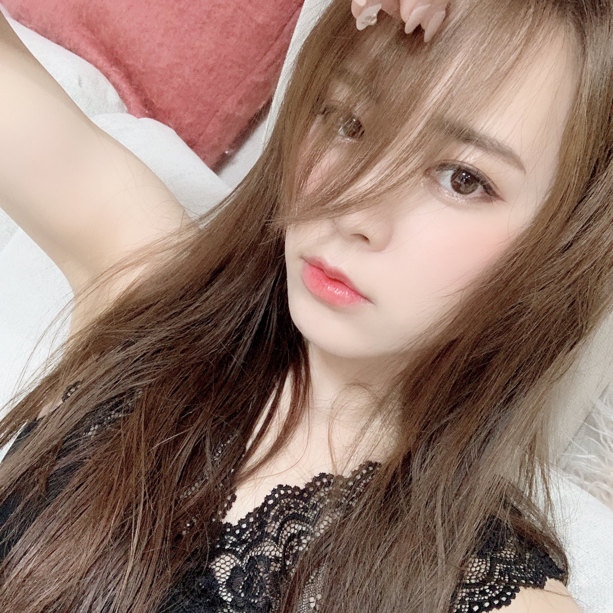O Xrhsths 関根りさ Sto Twitter 前髪の長さが大変に大変になやましい もう少し切ろうか 伸ばそうか 3分ぐらい考えてる たいしたことない T Co 7h51n0jjb4 Twitter