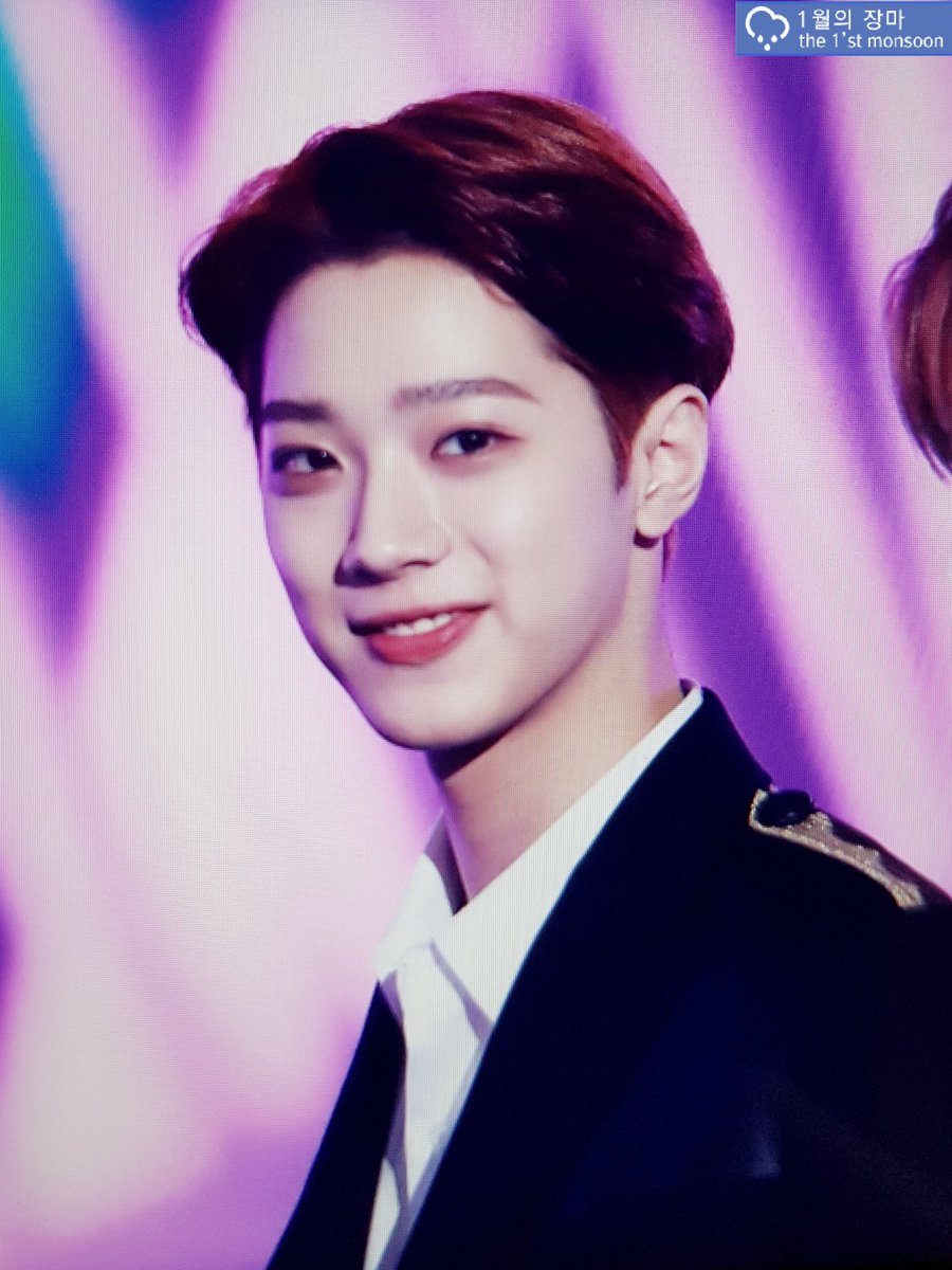 09230128time's tweet photo. 181201 #라이관린 #LAIKUANLIN 

잘가 왕쟈님😭 https://t.co/D6r4nRozKF