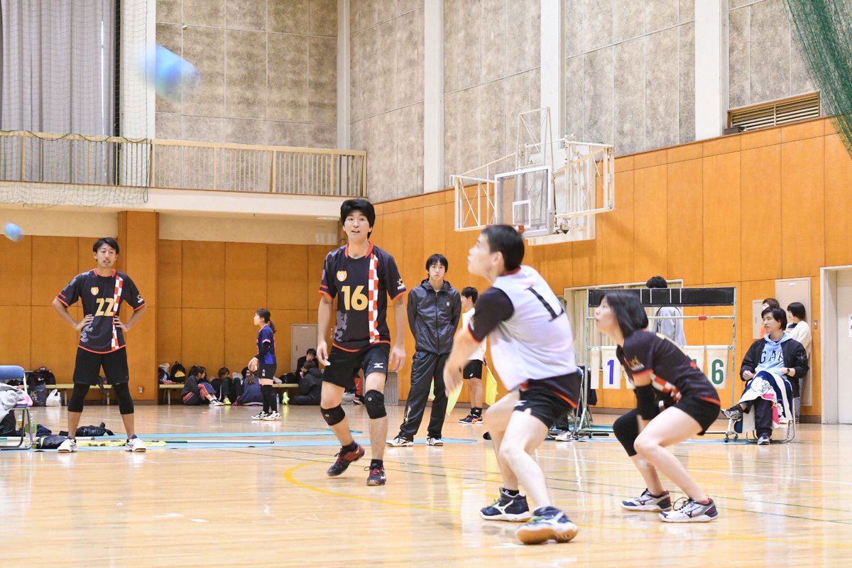 00de17's tweet photo. 辞めたチームの大会の応援にー埼玉県久喜へ・・遠い・・
優勝おめでたー。
バレーやりたくなって夜は千葉県市川へ。
移動距離半端ないわ！(￣▽￣;) https://t.co/bHlYbFptPu