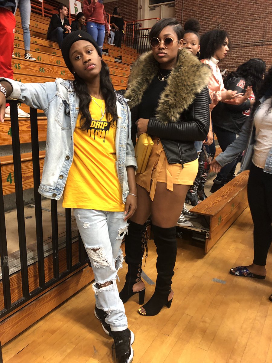 Kaylabeenfresh's tweet photo. they said pawp out ๐พ๐๐ #thiswhytheymad #itsmyturnnnn #tailsdoitbetter #canceled https://t.co/xrvXeH5X6M