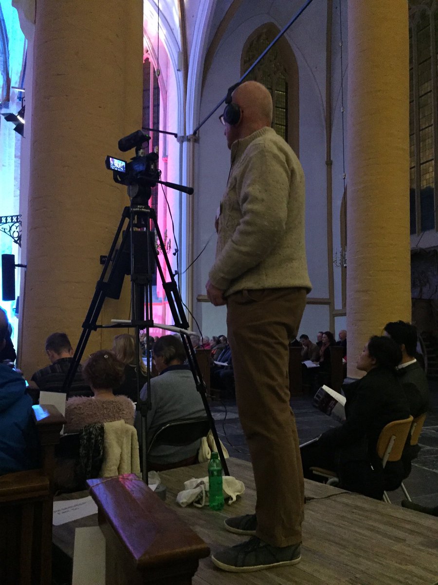 December! De kerstmaand! Vanavond nam <a href="/Kavoca/">Kavoca</a> ons alvast in ‘Adoration’ bij de hand. O holy night, o night when Christ was born! Buitenkerk Kampen. <a href="/rtvijsselmond/">RTV IJsselmond</a> was erbij zodat nog veel meer mensen mogen meegenieten.