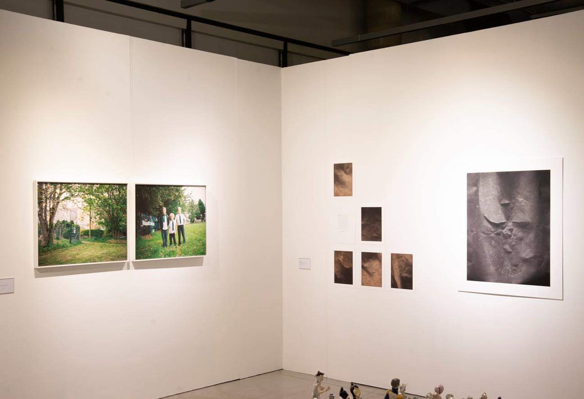 JanePrior3's tweet photo. Final collaborative MA and MFA exhibition Frequencies @TheAIPlym @PlymUni @LizLnicol @mrsjo1 @lizannvm  #maphotography  #photography #gallery #exhibition #between #childhood #collaboration #filmphotography #postgradphotography #photographyexhibition https://t.co/UgtkPmDnlB