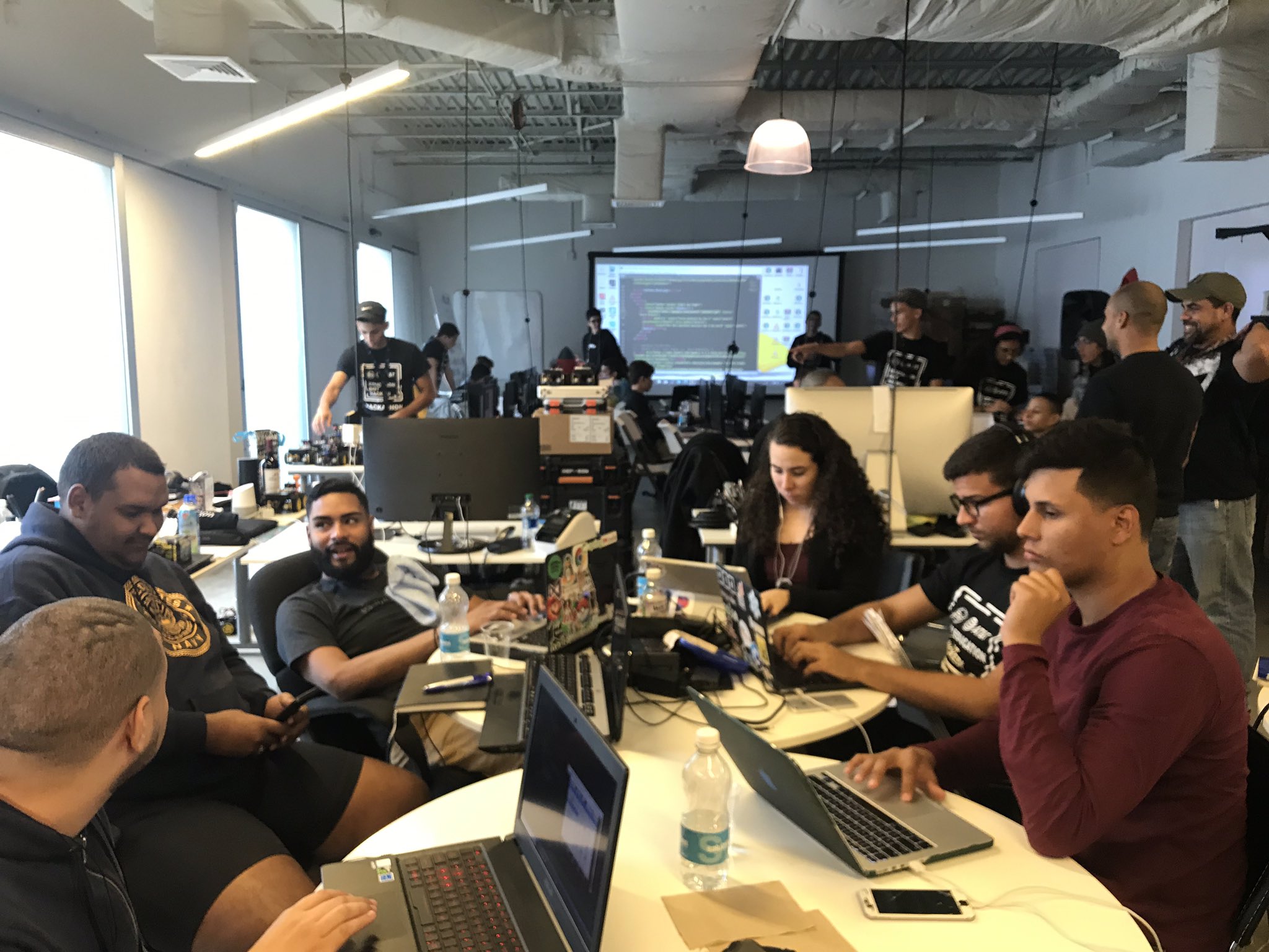 engine-4-on-twitter-second-day-education-got-hacked-good-idea-good-teams-diferent-university-of-pr-coding-intel-prstatecio-prstateits-ddecpr-sec-laboy-ddec-ramonluisrivera-amigosdebayamon-ricardorossello-36hr-don-t-stop-education