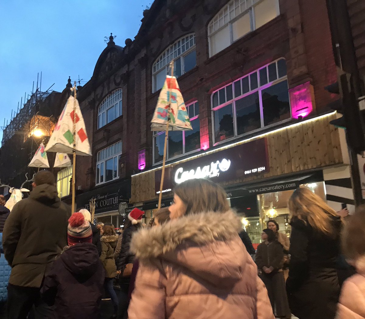 VickyGreenCopy's tweet photo. Had a great time at the lantern parade today in #Altrincham. Walked lots but only managed 8.5k steps! Must do better @foundrycomms #merryfitmas https://t.co/x84cgQ5SNA