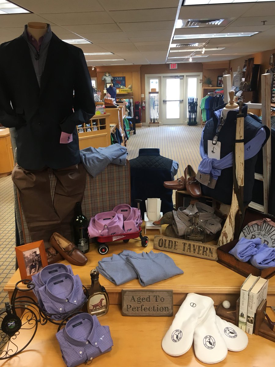 aaronpalen's tweet photo. Just in today, Men’s casual wear by @TurtlesonTour . A gentle Soft Coat, 5 pocket pant, a few button down shirts, 1/4 zip vests and pullovers, casual vests, and jackets.  Topped off with casual driving moccasins by Oxford.  #bestmensstoreobx #obxlife https://t.co/4wpbAEZ2qT