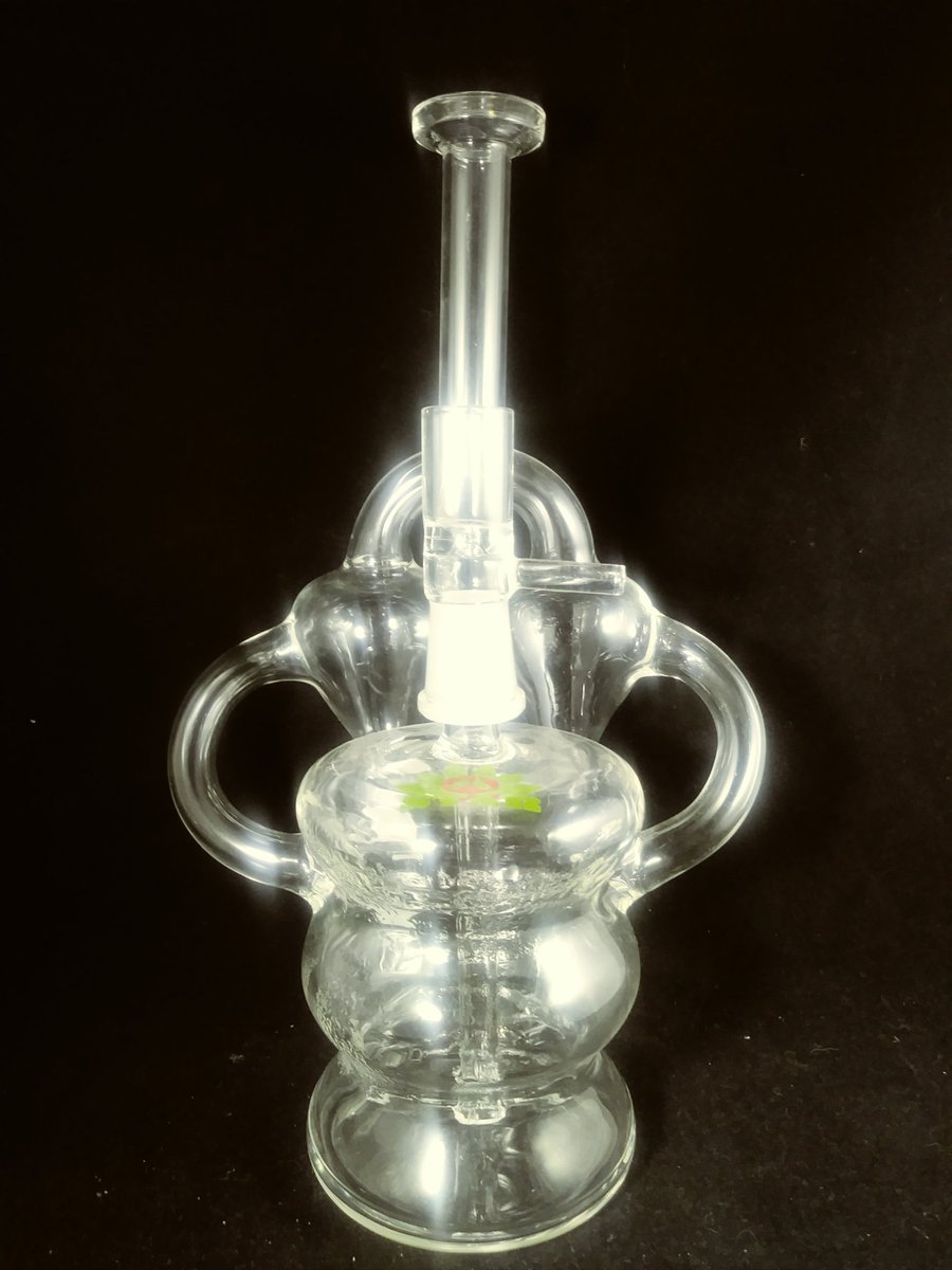AtmosphereSmoke's tweet photo. Happy weekend!  10% off all #waterpipes today!  This recycler rig pictured is $115 before discount.  Stop by and check out all our new glass! #shoplocal #smokelocal #bigskyMT https://t.co/921PX8GHUI