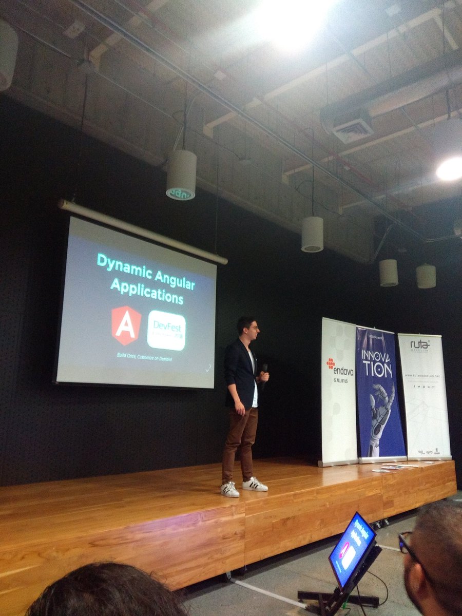 SoyBhalut's tweet photo. @jdjuan Dynamic Apps in #DevFest18 #devfestmedellin2018 #DevFestMedellin2018 @gdgmed https://t.co/Gqyi4okBHB