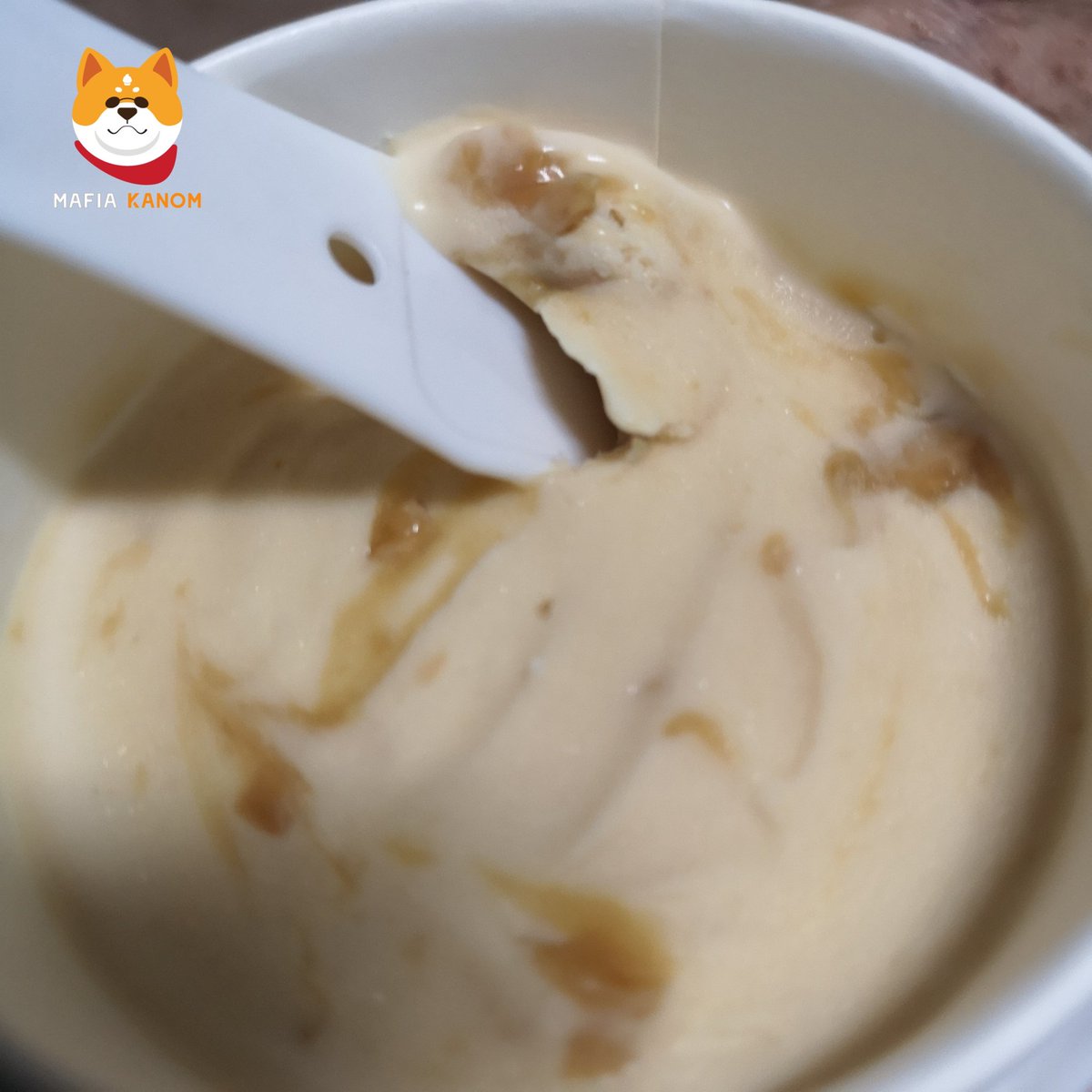 mafiakanom's tweet photo. หน้าหนาวจากไปไว๊ไว #ไอติม🍦เลยต้องมา พี่โก๋แก่ #PeanutButter  ถ้วยนี้หอมมันเนยถั่วลิสงสุดๆ 55 บาท #บอกต่อ #อร่อย 

🔃 fв|Ig|twíttєr : ｍａｆｉａｋａｎｏｍ 🐲🐰
https://t.co/yGelFGbpZs

#MFK #Mafiakanom #อร่อยมาเฟีย #KohKaeTHailand #ไอศครีมถั่วลิสงโก๋แก่ #Icecream #aroii #Bangkok https://t.co/o0ewJ9X4hY