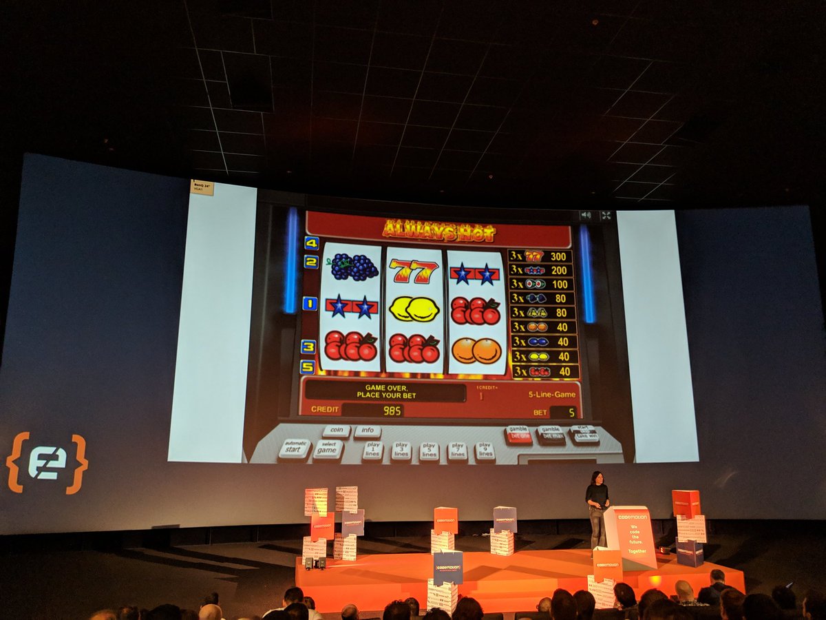 valllllll2000's tweet image. The most addictive gambling machine according to the talk by @minipetite at #codemotionmadrid2018 #Codemotion  #codemotionMadrid Learning new staff about addictions.
