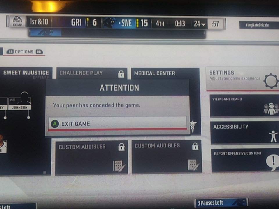 SweetInjustice_'s tweet image. So this guy @NateDriZzL3 hmu asking to wager, got clamped by the panthers😈 and decided to welch me. Can I get some RTs to expose the little nerd?