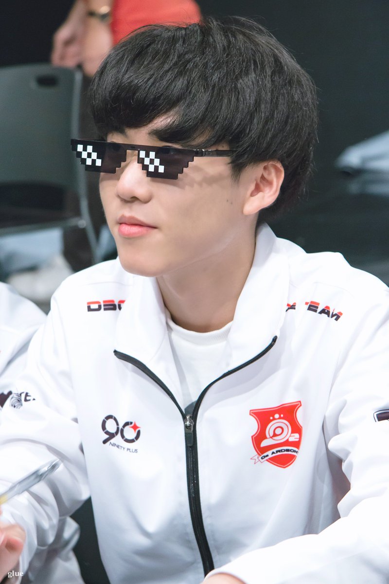 glue_pic's tweet photo. 181126
😎😎😎
#O2team #D3CAL #데칼 #박성인 https://t.co/AaEwe2rv8q