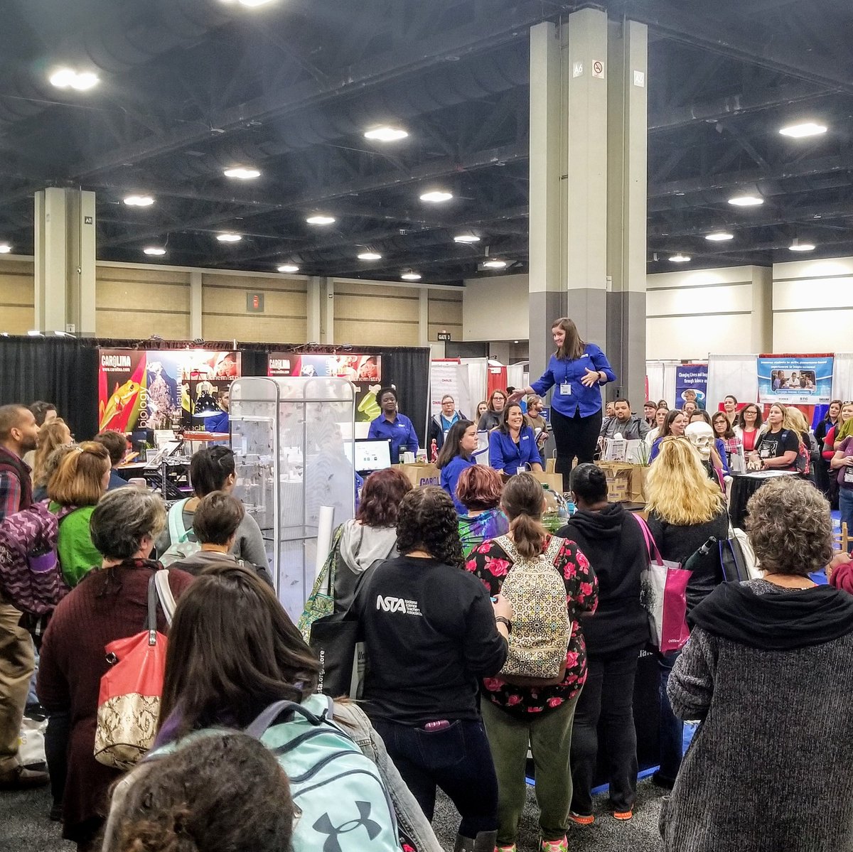 mmsscienceclass's tweet photo. Last day here at the #nsta18 Conference. Thank you to @psutton729 for this opportunity. #CharlesPMurray #MMSScience #MMSForward https://t.co/77OFodQimX