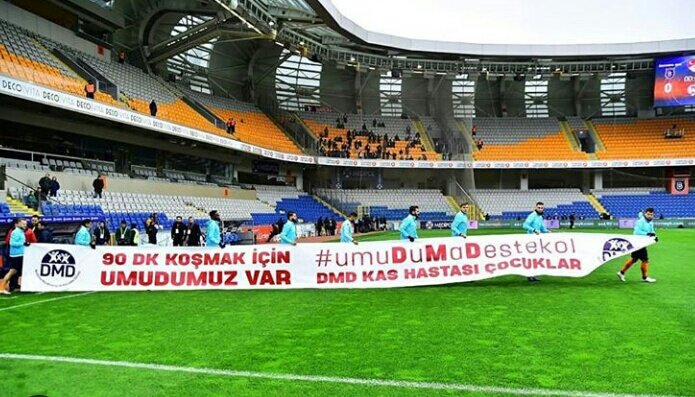 imosmlh's tweet photo. "Bu hastalikla savasan cocuklarimizin sagligina kavusmalarini istiyoruz" #umuDuMaDestekol  #dmdbitsin #ibfk #basaksehir https://t.co/1iReIkB8as
