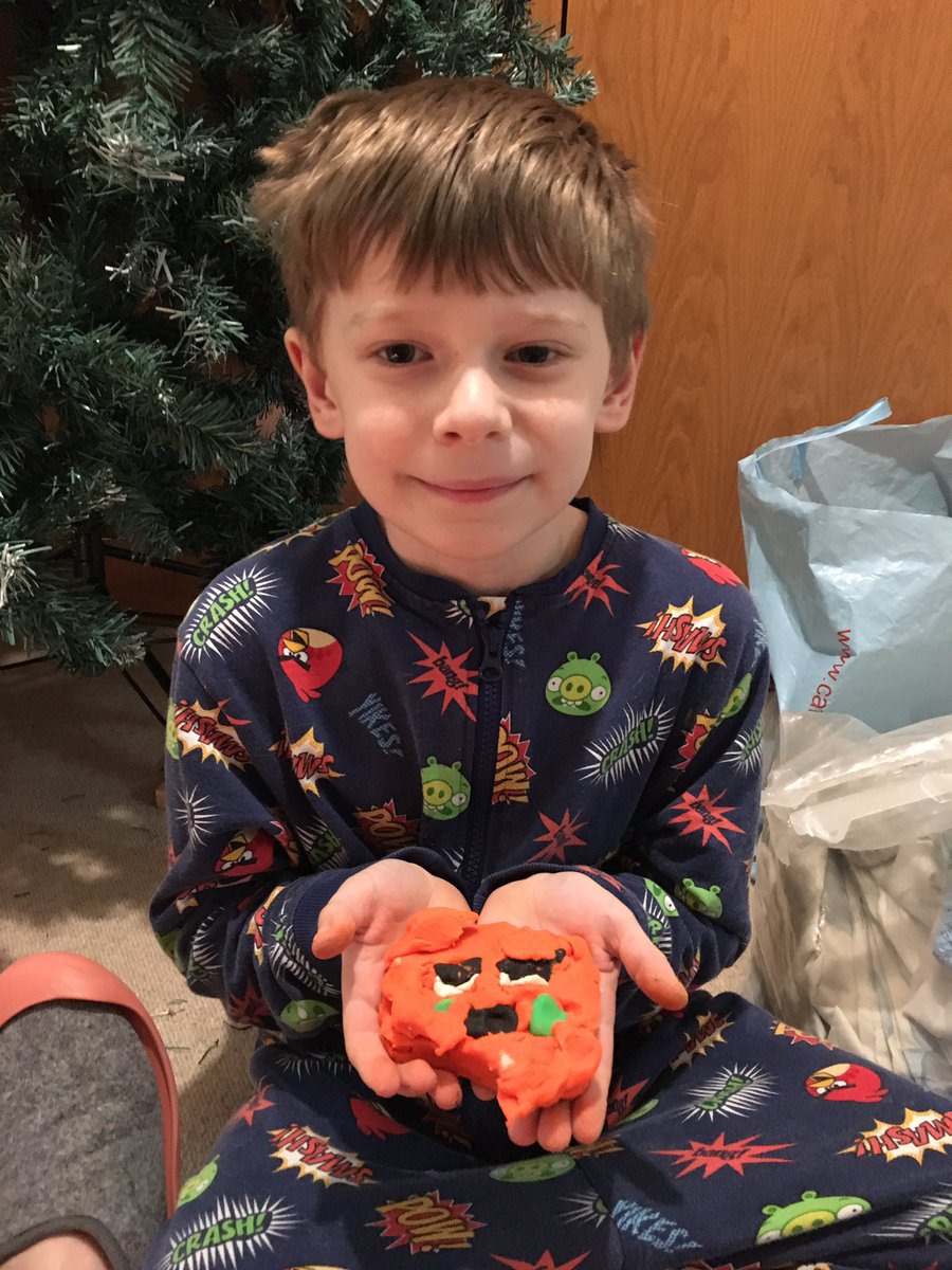 Floralsun's tweet photo. @stampylongnose This little fella (Gamer515) is a HUGE fan of yours! He made Stampy Cat out of play doh! #Gamer515 https://t.co/qxOg3tcgNA