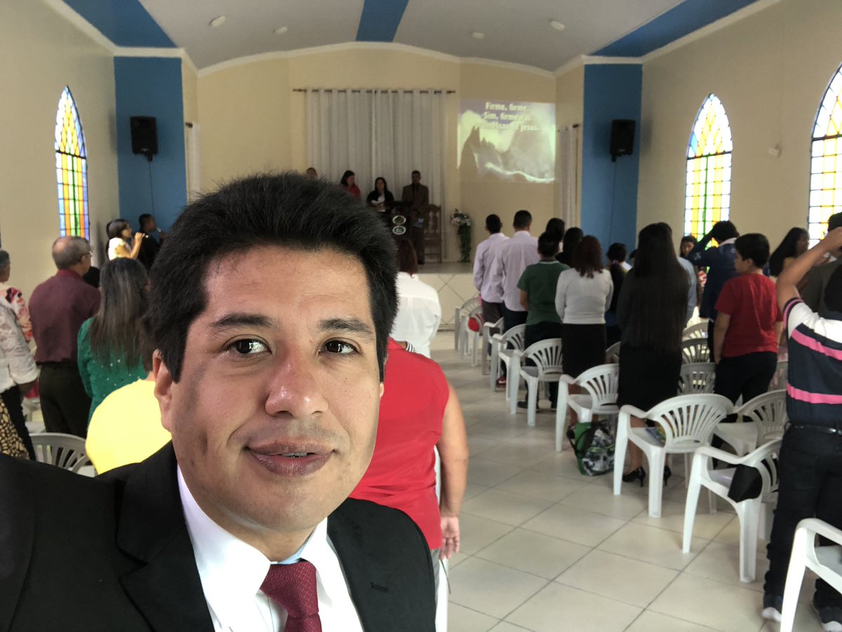 sauloseixas's tweet photo. Hoje tive a alegria de estar na igreja de Maranata, distrito Núcleo 15, em Manaus-AM finalizando a meia semana de mordomia com o tema Consagra-te. Benção pura!

#AAmaR
#Consagrate
#TeoricoPratico
#MordomiaCristã
#SantaConvocação
#SerEFazerDiscipulosPorAmor https://t.co/xZne8m35la