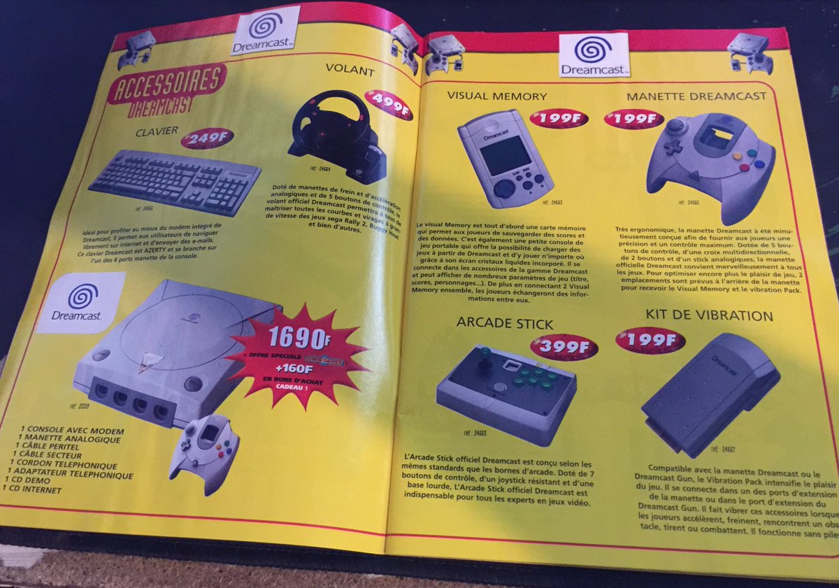 Geek_Gen_France's tweet image. Quand tu ressort une PS1 pour un VLOG et que tu trouves ça dans la boite 😜😱 #ScoreGames #Game #Nostalgie @NemcoShow regarde ça 😉