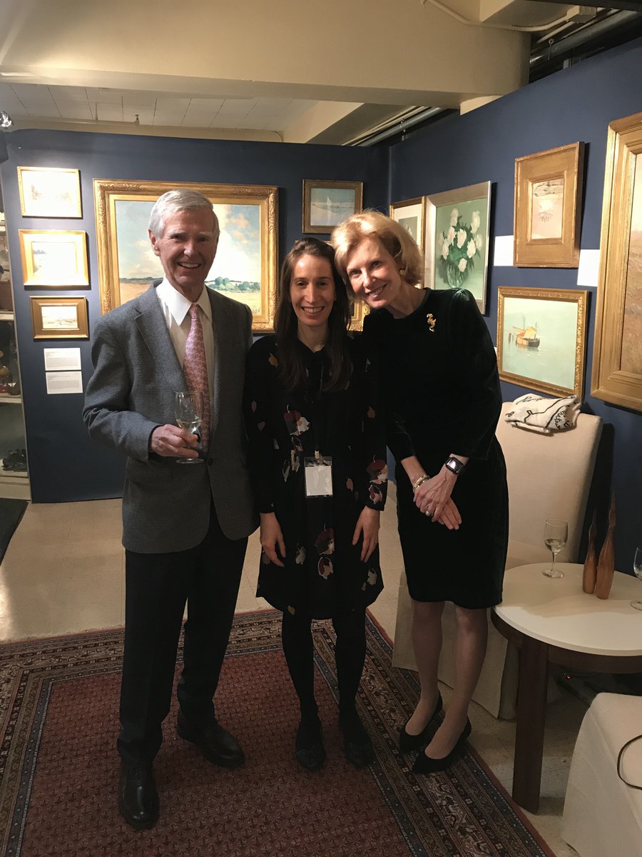 hawthfineart's tweet photo. It has been a great morning at this year's #GreenwichWinterAntiquesShow. We are so honored that local designer #TheWellAppointedHouse chose our #WalterCox, Portrait of a Girl, as their top pick of the show! #19thCenturyAmericanArt #HawthorneFineArt #AmericanArt https://t.co/Dnqt38pL5A