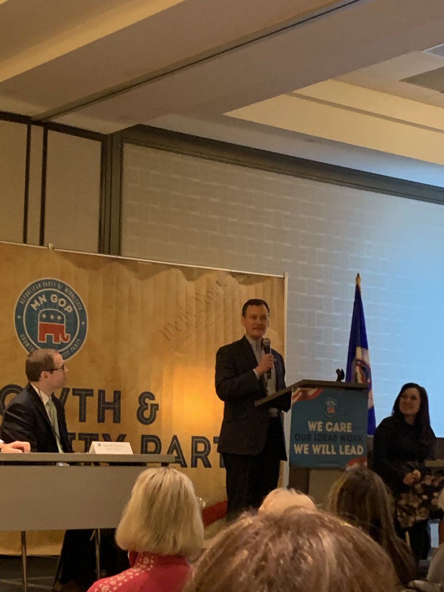 JenDeJournett's tweet photo. Next up @MNJeffJohnson speaking to @MNGOP #scc18 thanks the delegation for all their support &amp; about hope for tomorrow -  and a brighter future if we all continue to fight for it.  Room stands and applauds as he says his final thank you https://t.co/O6MjqA5nE8