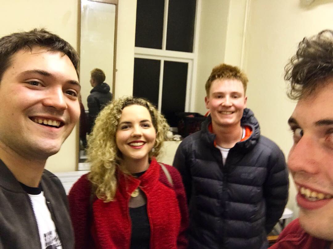 YCledrau's tweet photo. Hwyl fawr Neuadd Buddug❤️
‘Di bod yn lleoliad anhygoel i gymaint o gigs/sioeau/cyngherddau/ffilms ar hyd y blynyddoedd. Diolch i bawb ddoth neithiwr! https://t.co/VRizUGR2Ja
