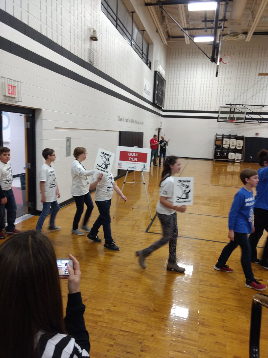 lynnetteroeth's tweet photo. Shout out to the GMS Falconauts and the GES Gedi's....First Lego League Regionals! Way to go Falcons! #GESteam #GESPride #WEAREGRAHAM https://t.co/LsSpAZmjvW