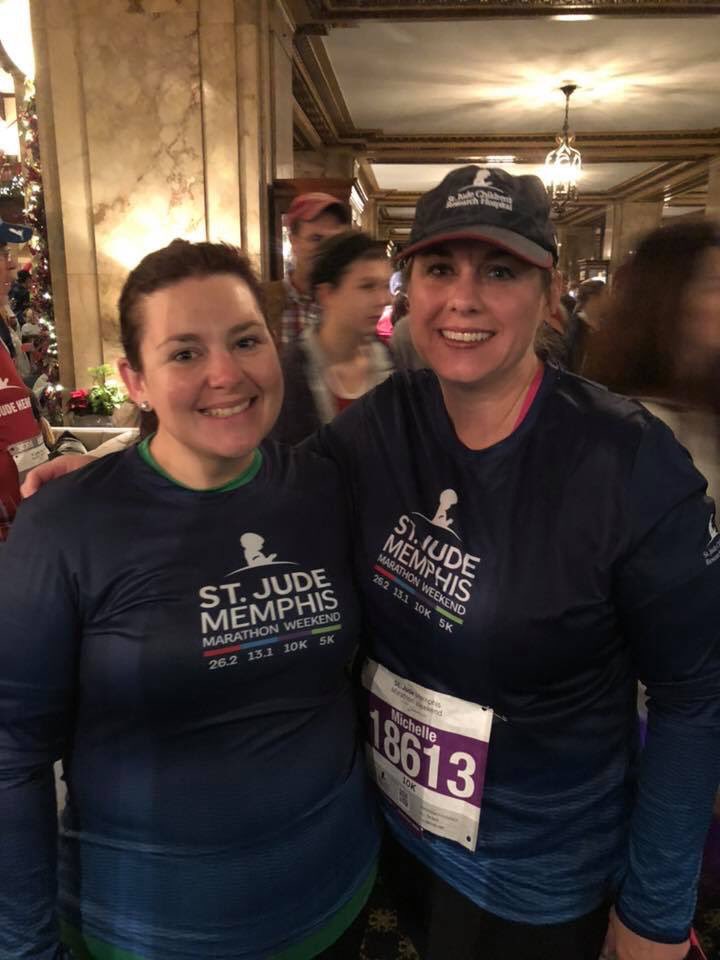 Sarah_K_Hopkins's tweet photo. Good morning y’all! #stjudemarathonweekend2018 #10K #raindelayfun #runningintherain #finished #allthatforanUltra https://t.co/mPTO2Wqu2g