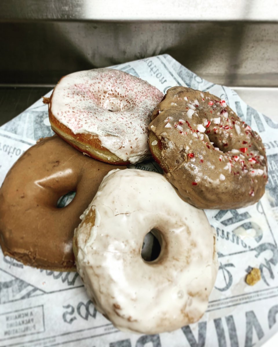 Donuts and Deli (deli_donuts) Twitter