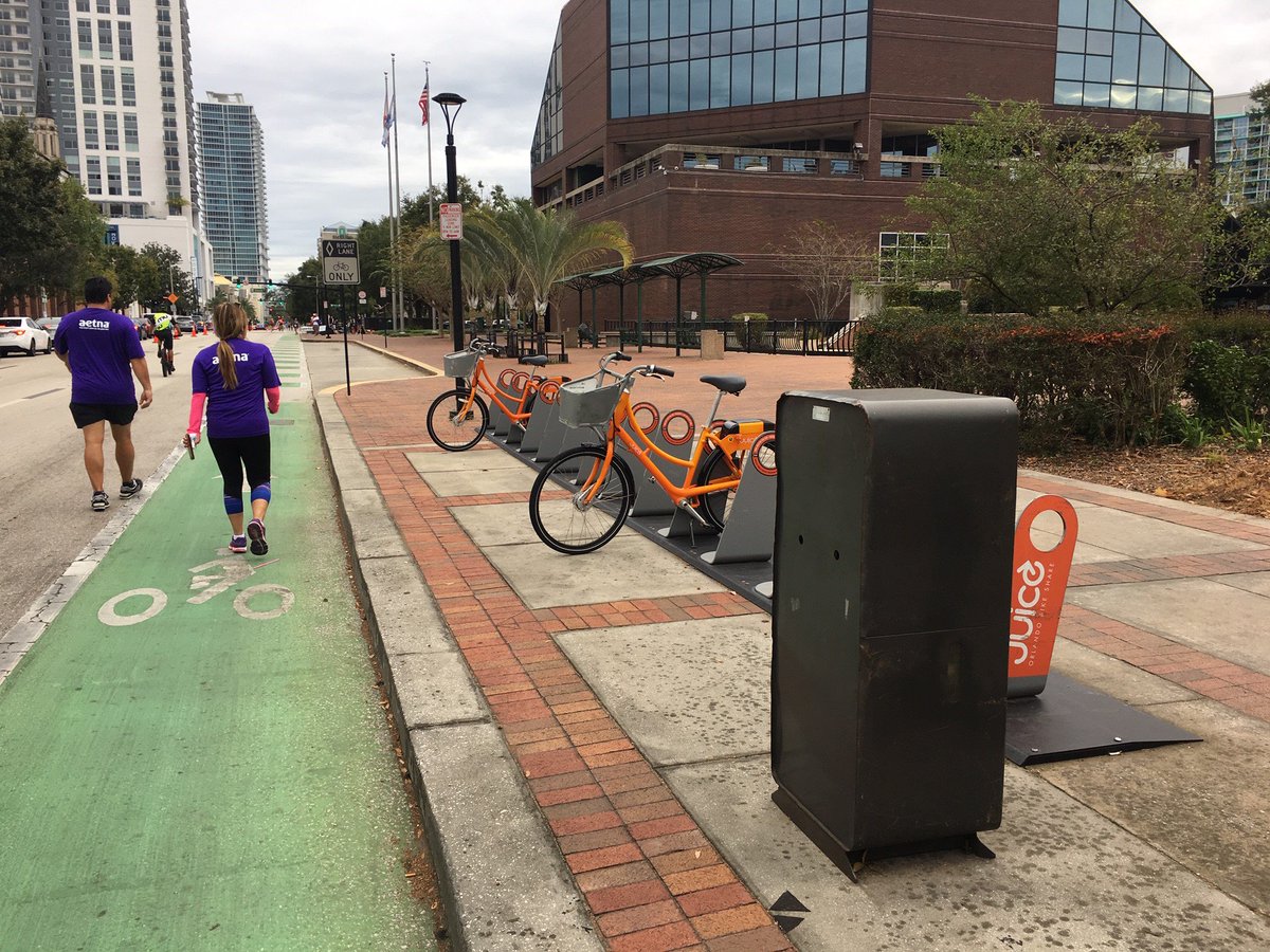 WasteManagement's tweet photo. An event like @trackshack is a perfect platform to promote ways to reduce greenhouse emissions. We can all take part in reducing our environmental footprint when we bike, ride share, or take public transportation! #responsiblesport #runorlando #ouchalfmarathon https://t.co/EzT6CLEWHo