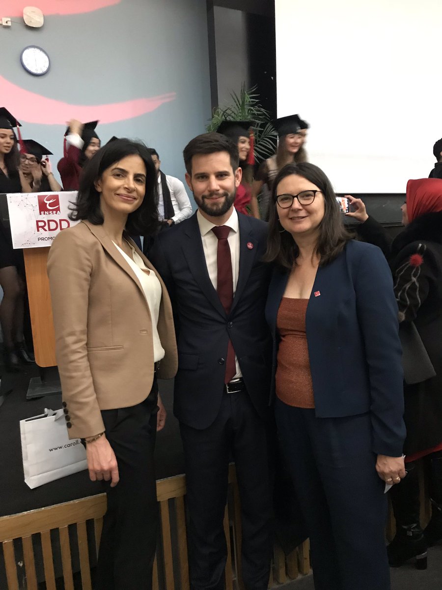 ENSEAAlumni's tweet photo. Merci à @GTrotabas (#ENSEA 95) pour ses conseils aux nouveaux diplômés @ENSEA1 #RDD2018 https://t.co/iHBIu4TSFc